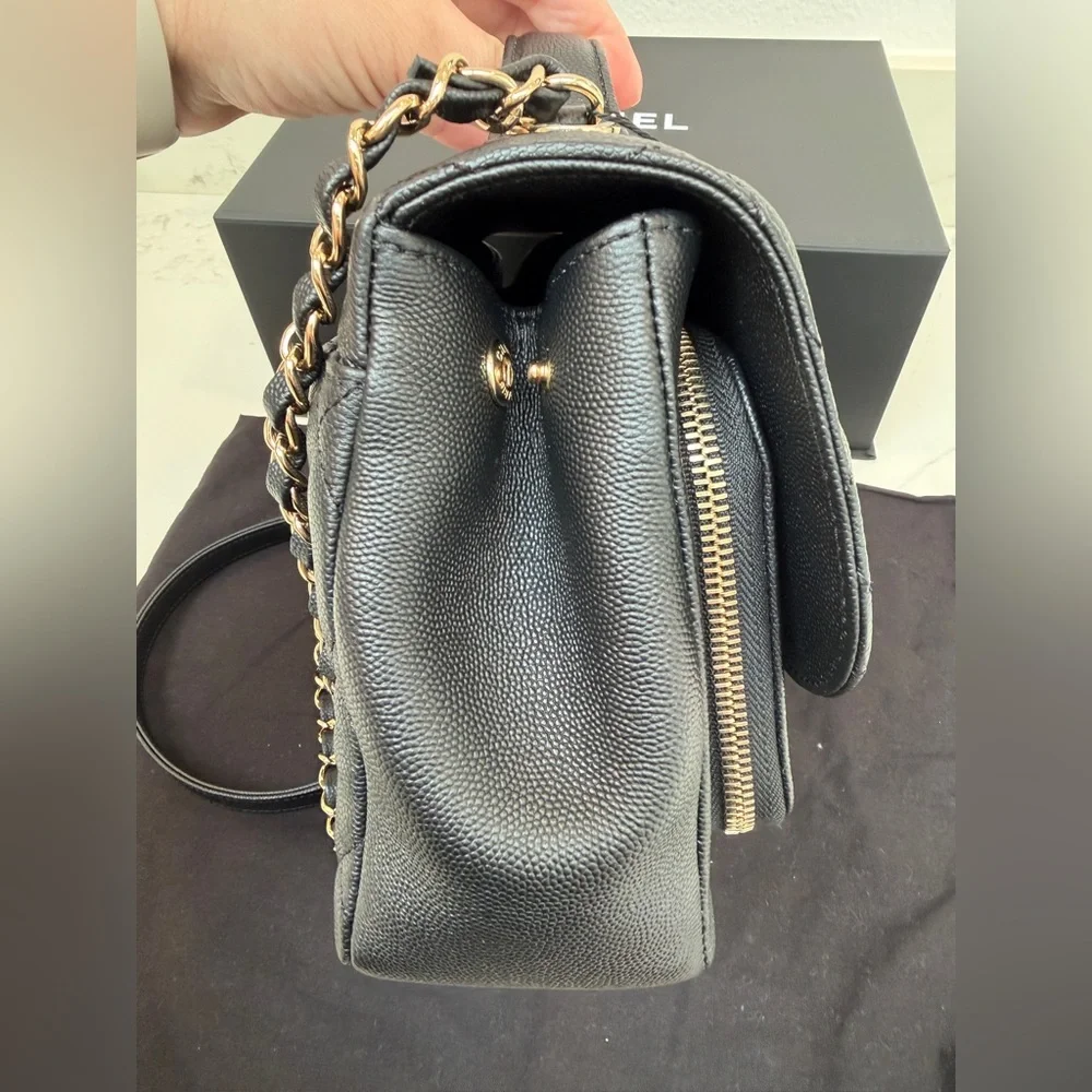 Chanel Black Caviar Leather Business Affinity in Medium
